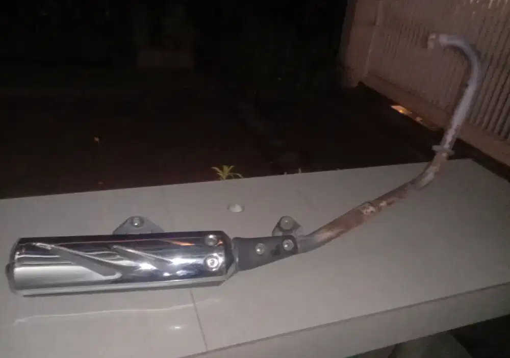 Knalpot vixion old asli copotan