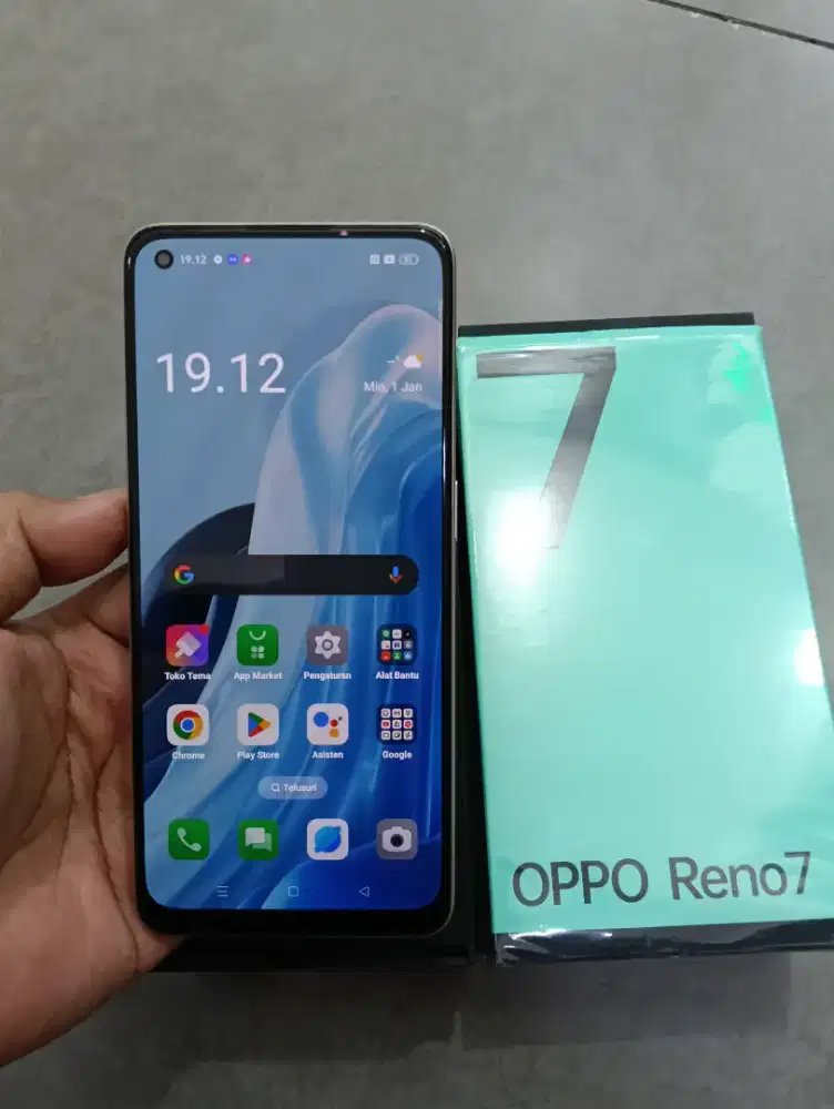 Oppo reno 7 4g ram 8/256gb fullset ori
