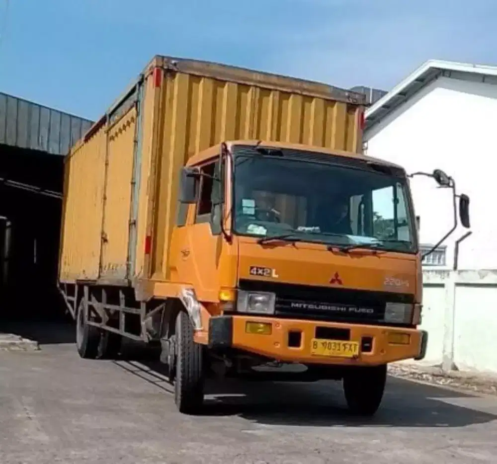 Mitsubishi diesel 6ban FM517HL Fuso 2012 box jumbo