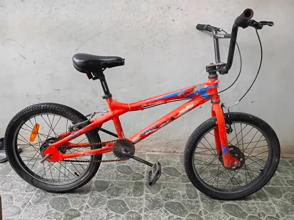 United bmx frame alloy. Siap goes. Ttambah speda bisa jg