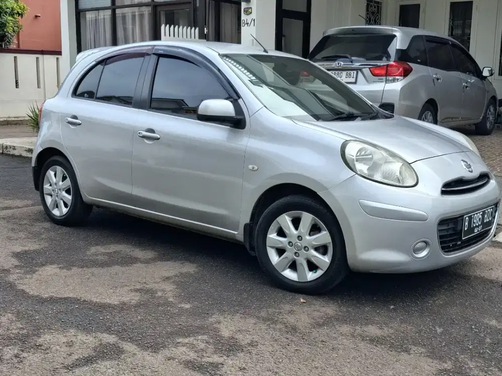 Nissan March L Matic 2012 Mobil Cakep