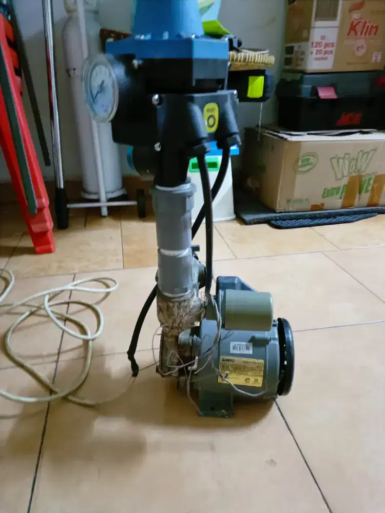 Dijual mesin pompa air Sanyo tipe P-WH 137 C. Masih berfungsi normal