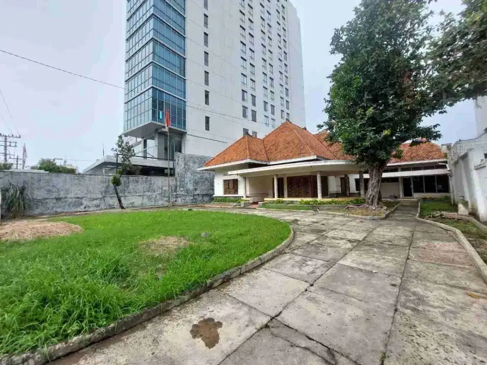 ( SELANGKAH SIMPANG LIMA ) RUMAH DI JL AHMAD YANI SEMARANG SELATAN