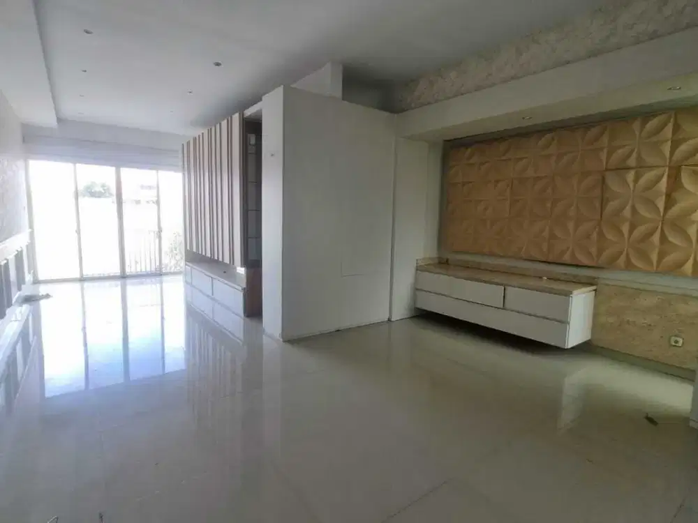 Dijual Rumah di cluster Exclusive Kota Baru Parahyangan Bandung