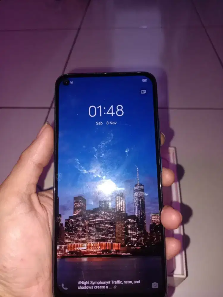 Vivo V30 I warna blue