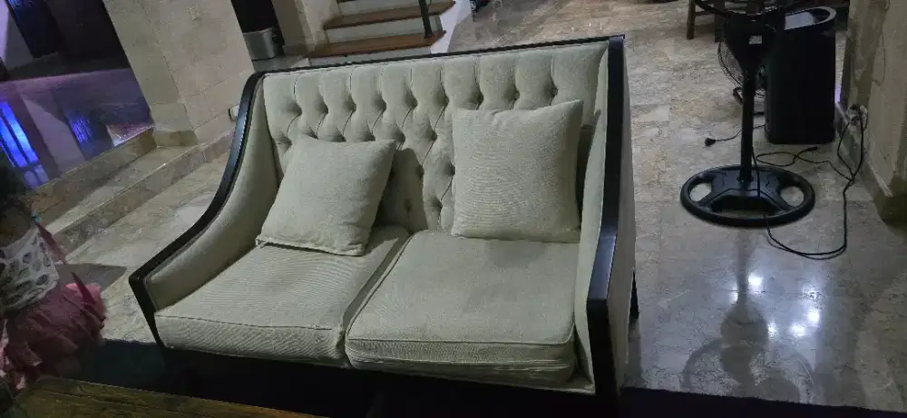 sofa mewah dan kuat