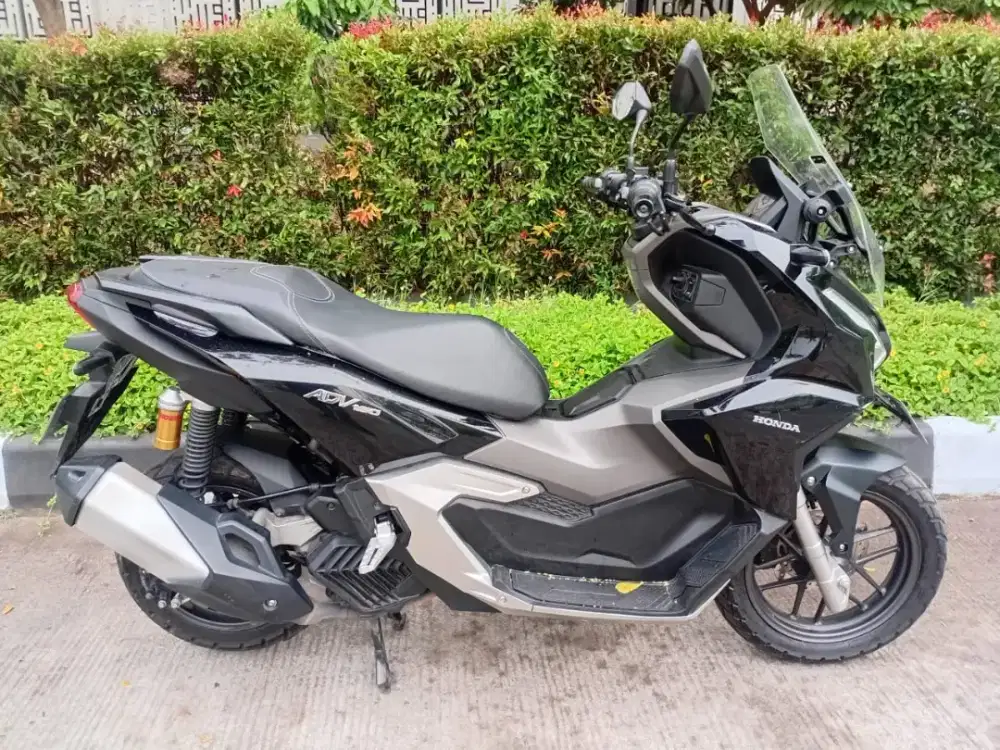 Honda Adv 2023 . Low KM . Like New