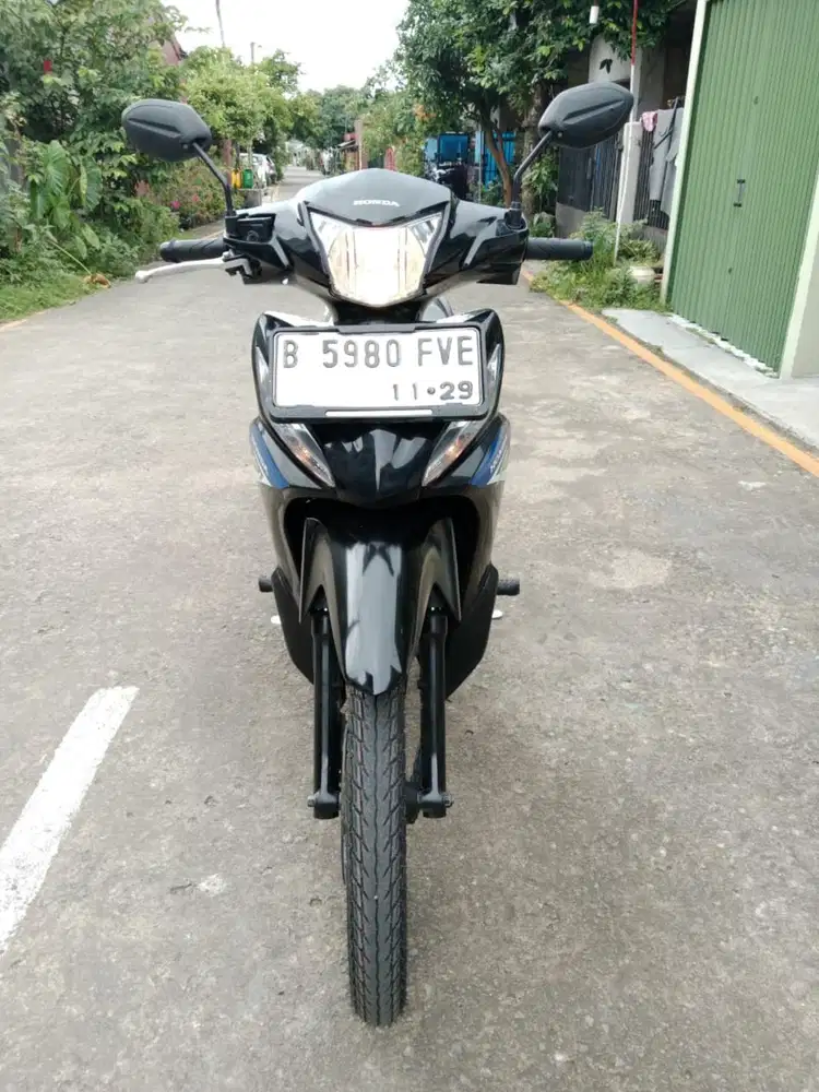 Dijual motor Honda Revo fit 2024