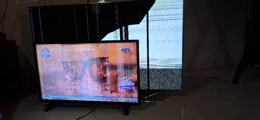 TV samsung 3D 55 inch dan Philips 32 Inch