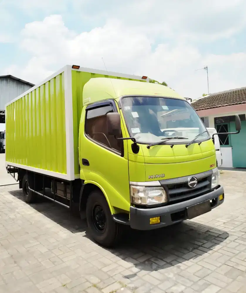 HINO DUTRO 4 BAN CDE SUPER LONG 110 SDL BOX KONDISI ISTIMEWA CANTER