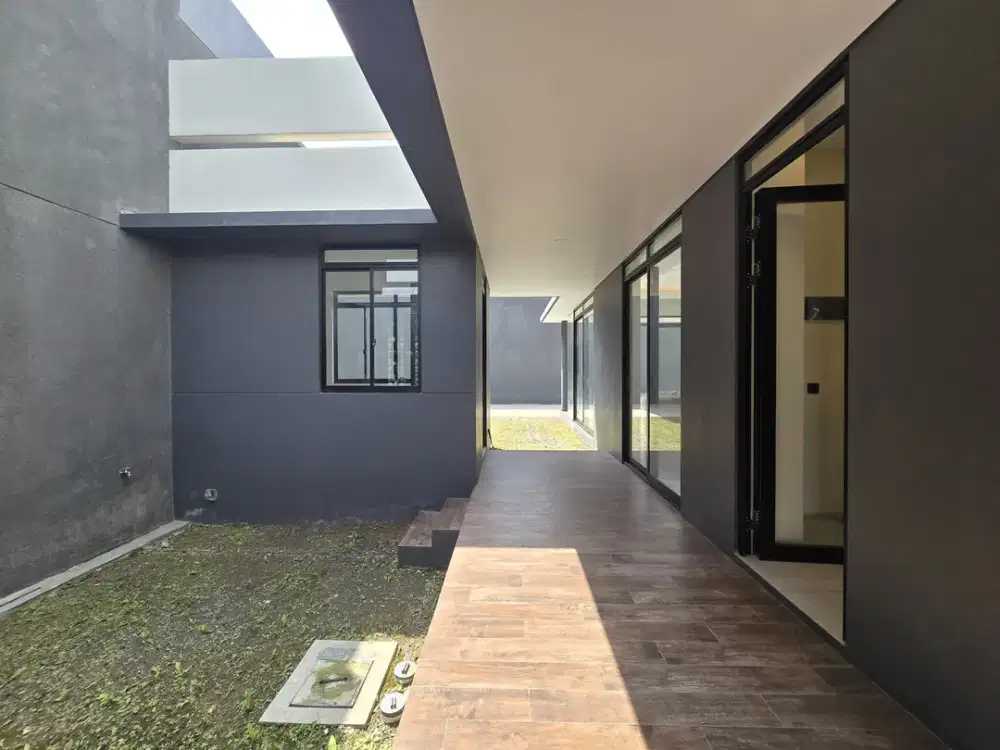 Dijual Rumah Baru Istimewa di Kota Baru Parahyangan  Bandung