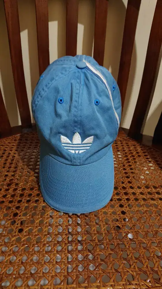 Topi Vintage Adidas Trefoil Biru Muda OSFA