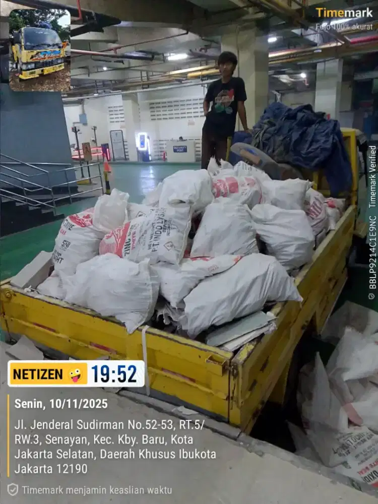 Jasa buang puing dan buang sampah