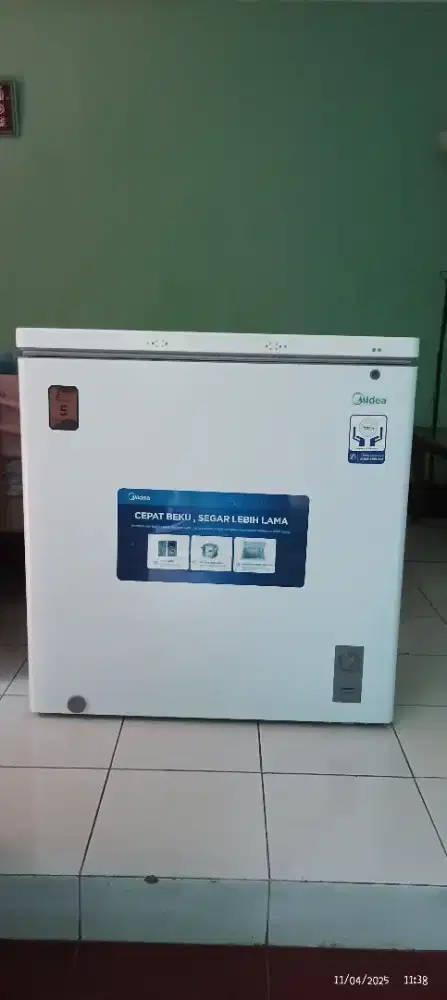 Chest Freezer Midea 200 ltr