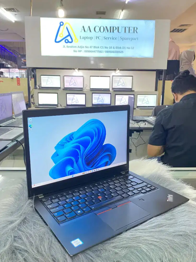 Lenovo ThinkPad T480s Core i5  RAM 8GB SSD 256GB Layar Touchscreen