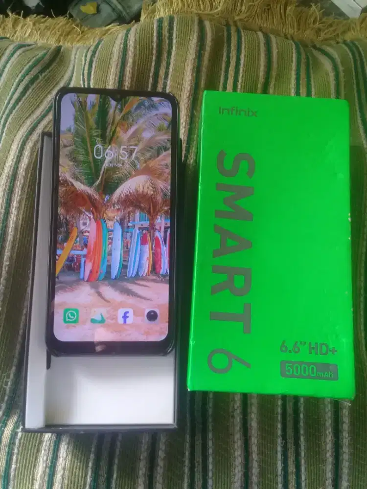 Hape infinix smart 6 ram besar.