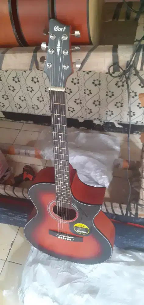 GITAR AKUSTIK CORT
