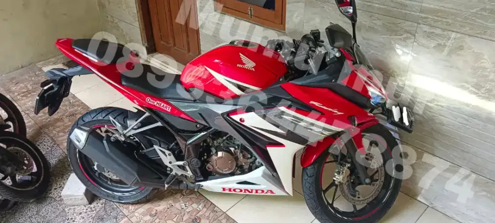 HONDA CBR 150R LOW KM SIMPENAN JARANG BANGET PAKAI