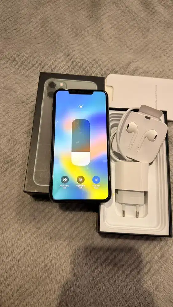 Dijual Iphone 11 Promax 512GB Grey Mulus Lengkap Terdaftar