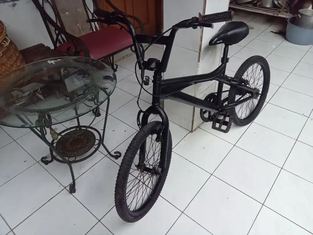 Sepeda bmx asli ukuran 20 siap pakai 300 ribu