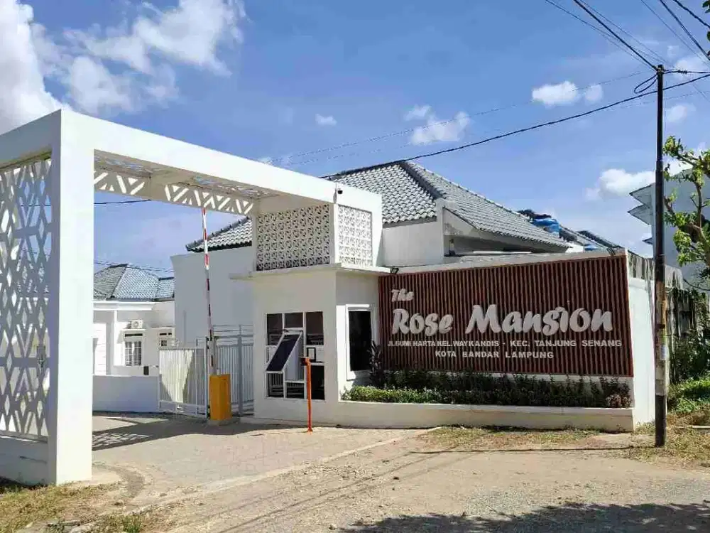 RUMAH MEWAH ONE GATE+SECURITY AMAN DAN SEJUK