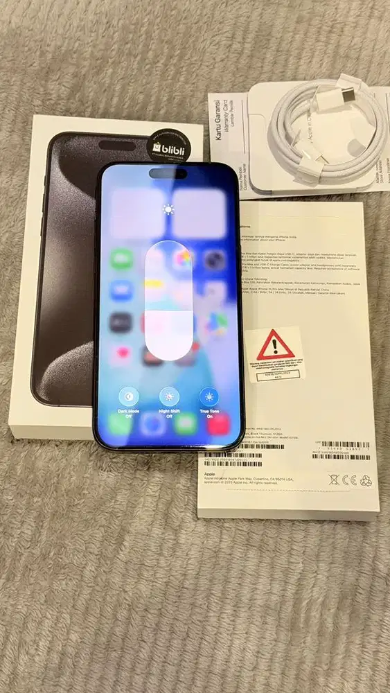Dijual Iphone 15 Promax 512GB Black Resmi Ibox Mulus Lengkap