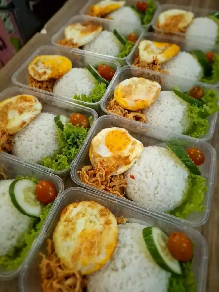 Cattering Nasi box