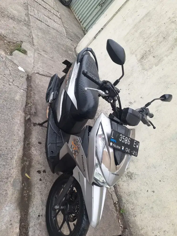 HONDA BEEF STREET SILVER