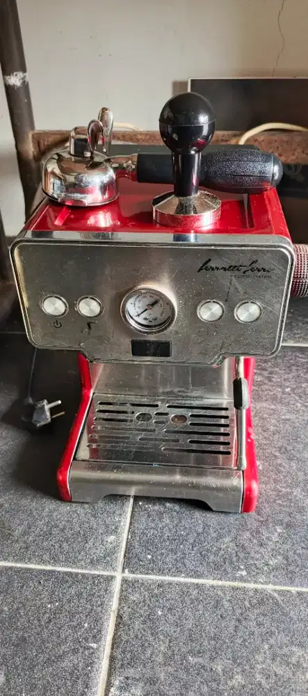 Mesin Espresso Ferrati Ferro FCM 3605
