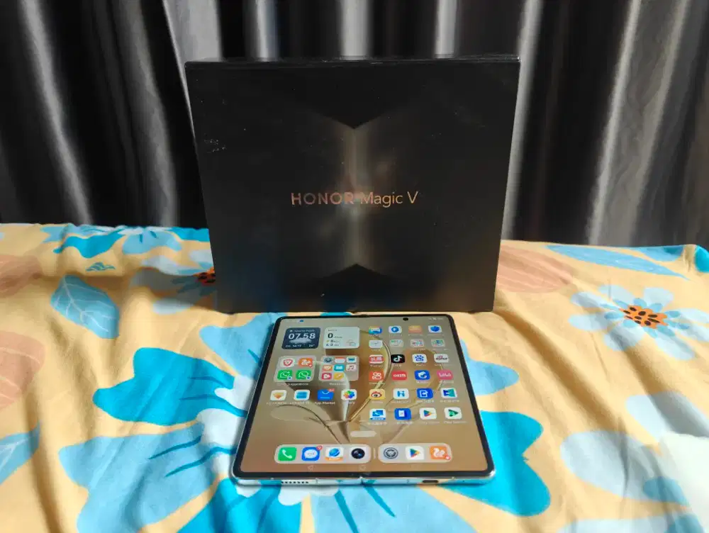 Z Fold Honor magic v1 12GB 512GB Fullset lcd normal