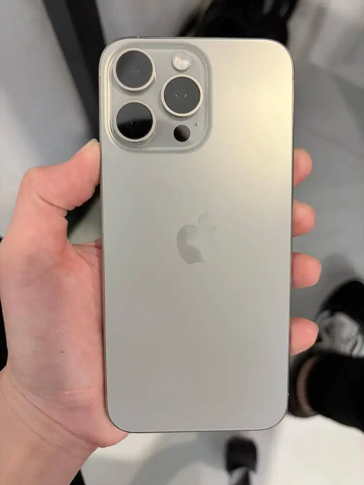 Iphone 15 Pro max 256 Gb Natural Titanium Ex Ibox / Erajaya - PA/A