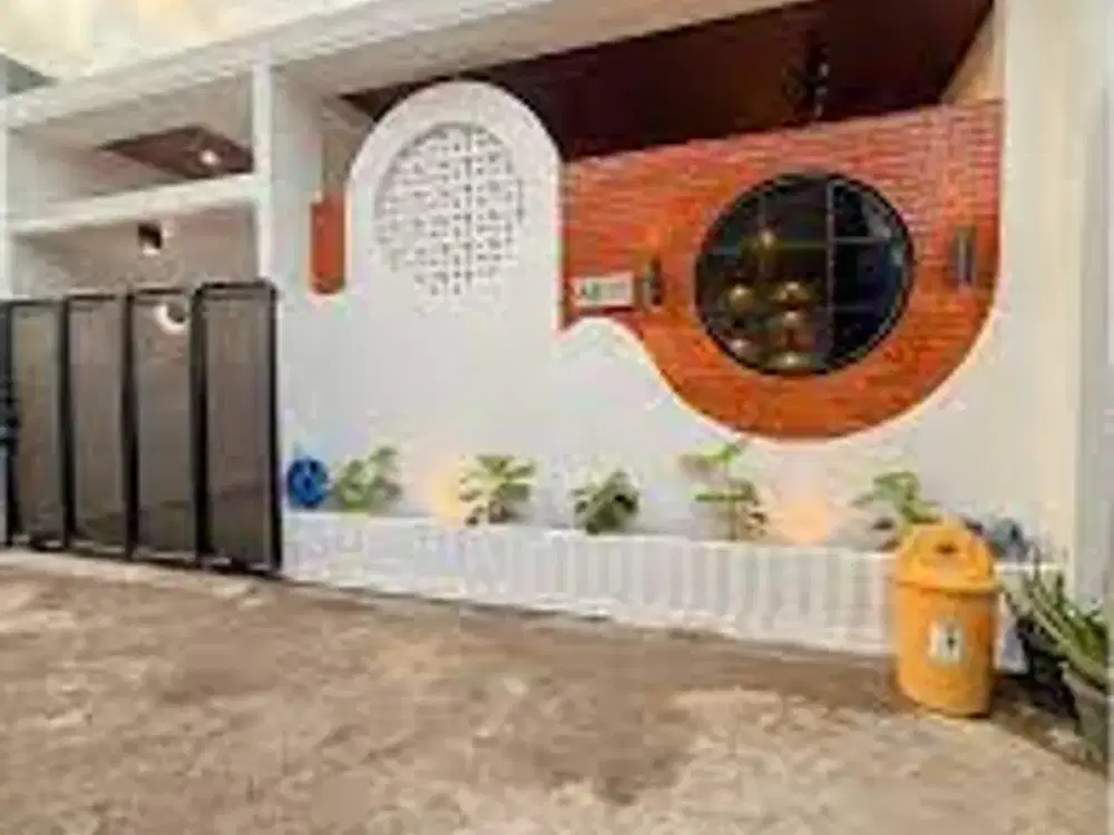 RUMAH TROPIS MODERN PINGGIR JALAN TUBA IV KAWASAN BROMO 6X19M2 3KT K3M