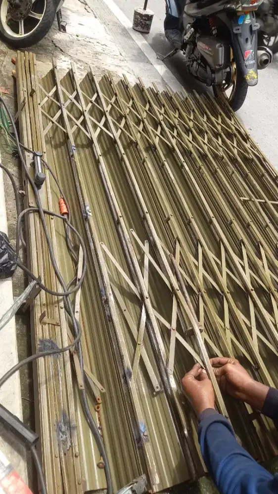 Tukang ahli rolling door folding gate murah