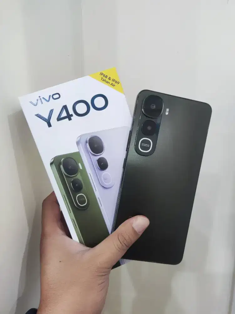 Vivo y400 ram 8/256 like new