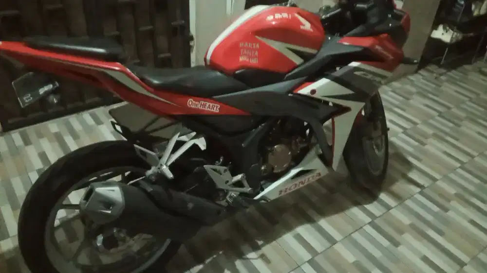 Jual Honda cbr150 r th 2018