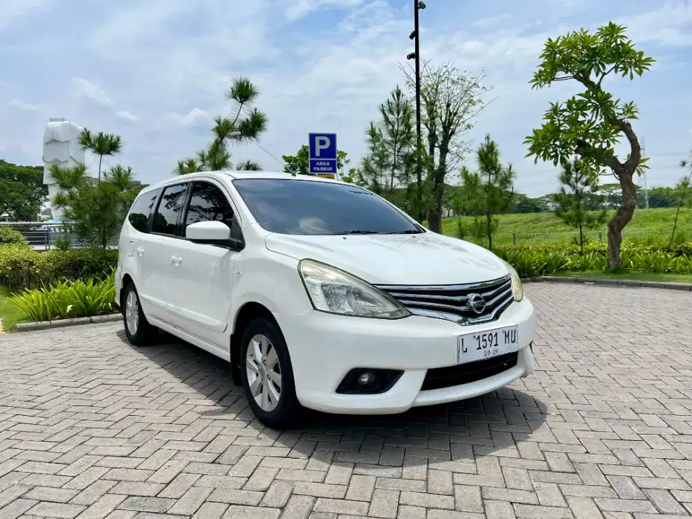Nissan Grand livina XV 1.5 AT 2014- GOOD CONDITION- PASTI SUKA!!!