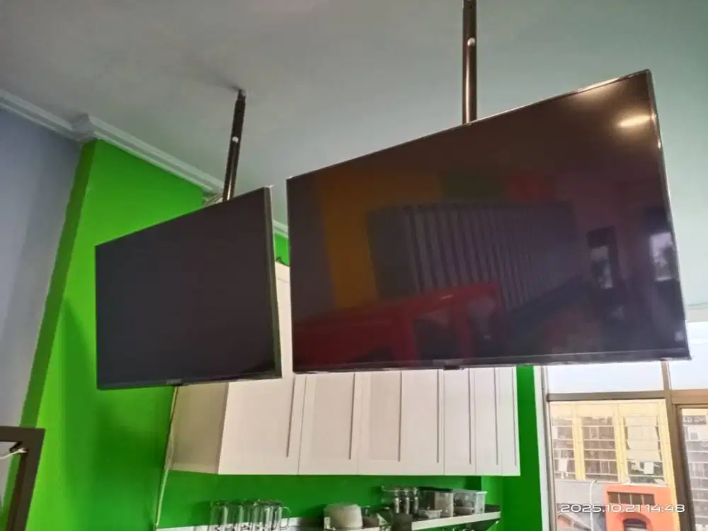 TV SECOND MERK LG 32 INCH