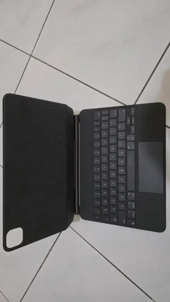 BNOB magic keyboard ipad air / pro