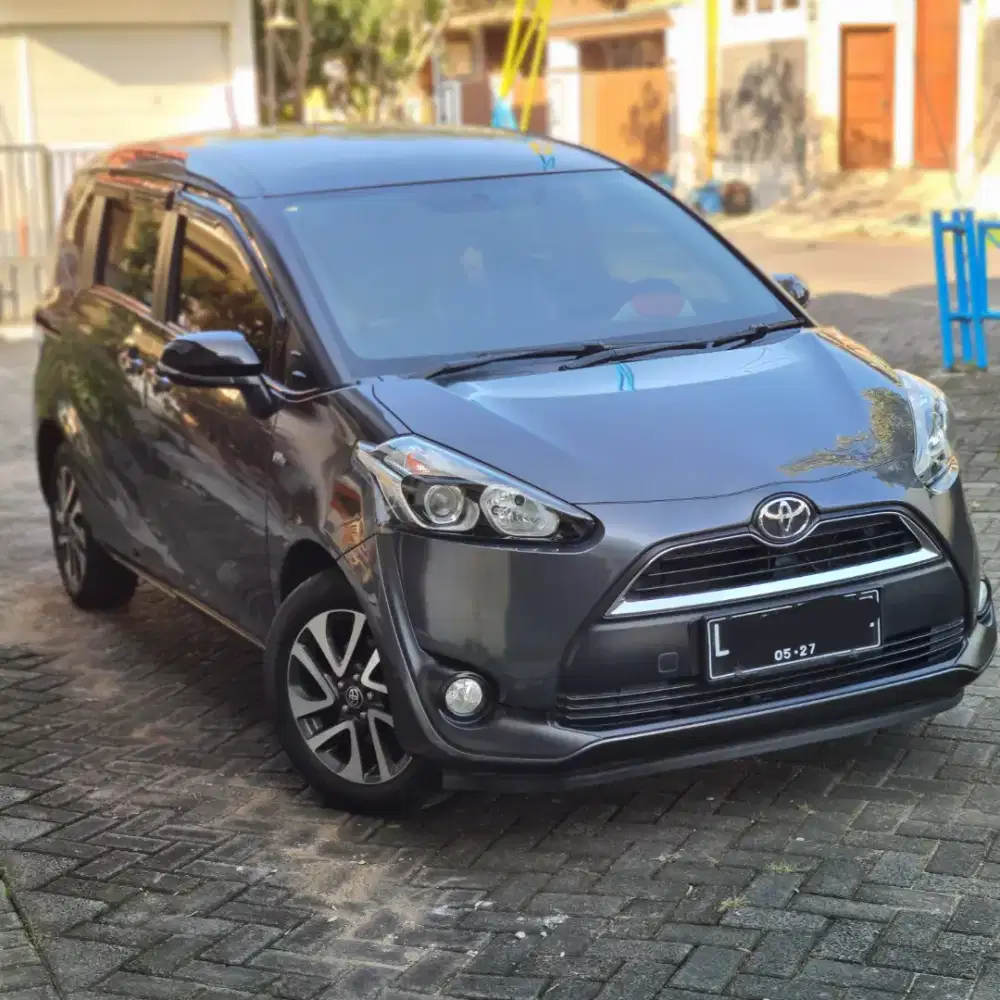 Toyota Sienta V 2017 [Milik Pribadi]