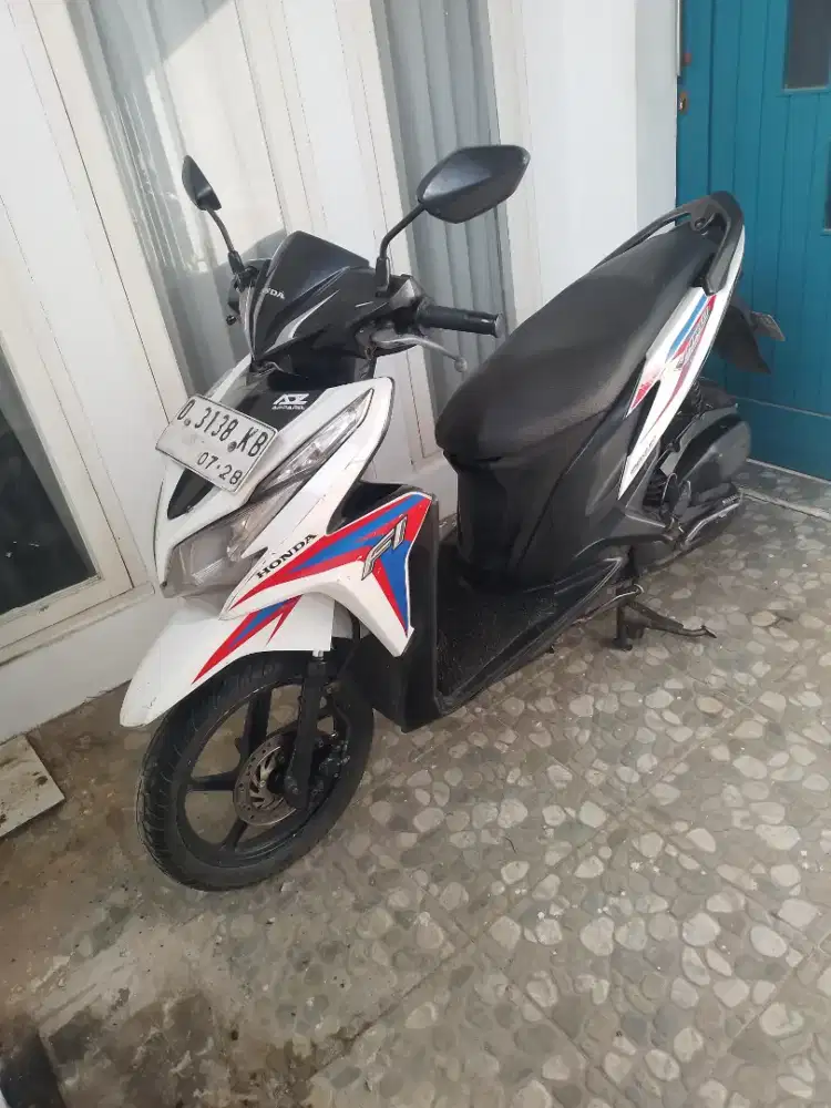 Honda vario KZR  tahun 2013 pajak isi