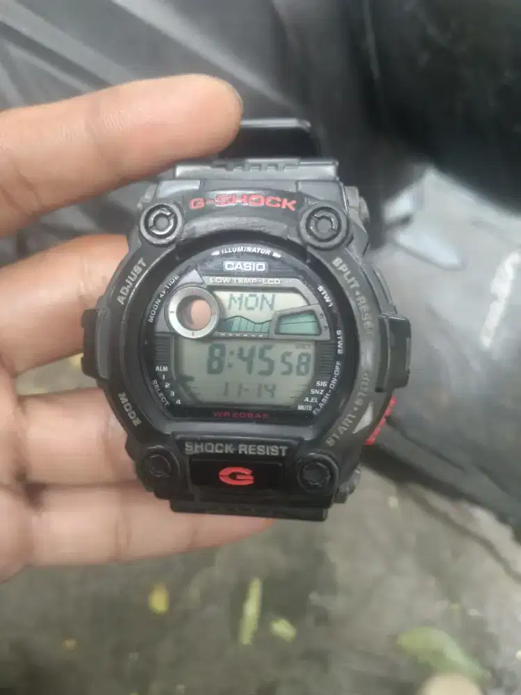 Jam tangan g-shock