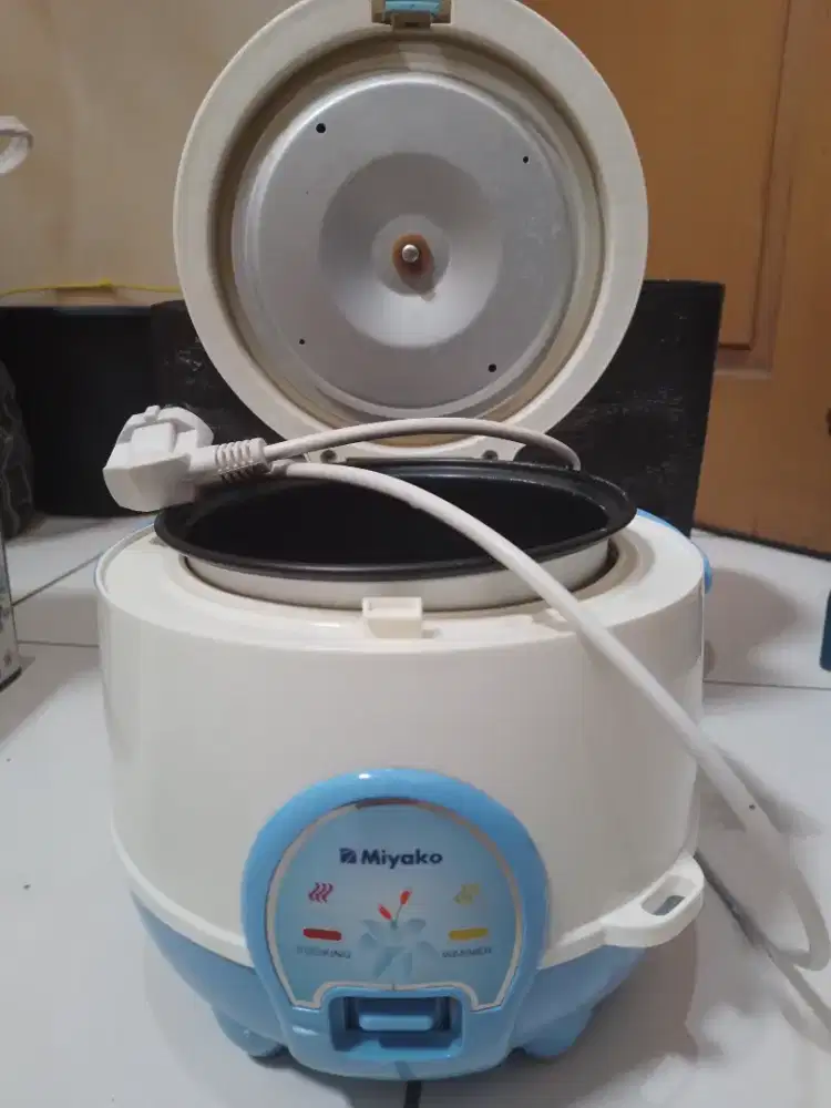 Rice Cooker Miyako
