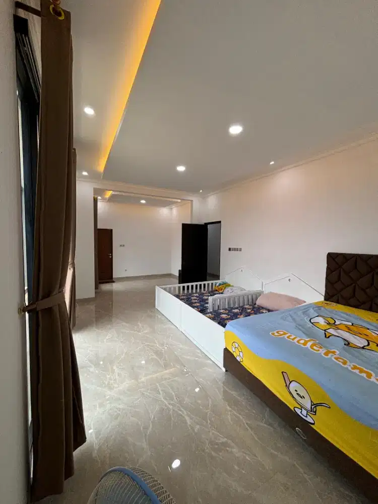 Rumah 3 LT Rooftop Luas Dekat LRT CIBUBUR