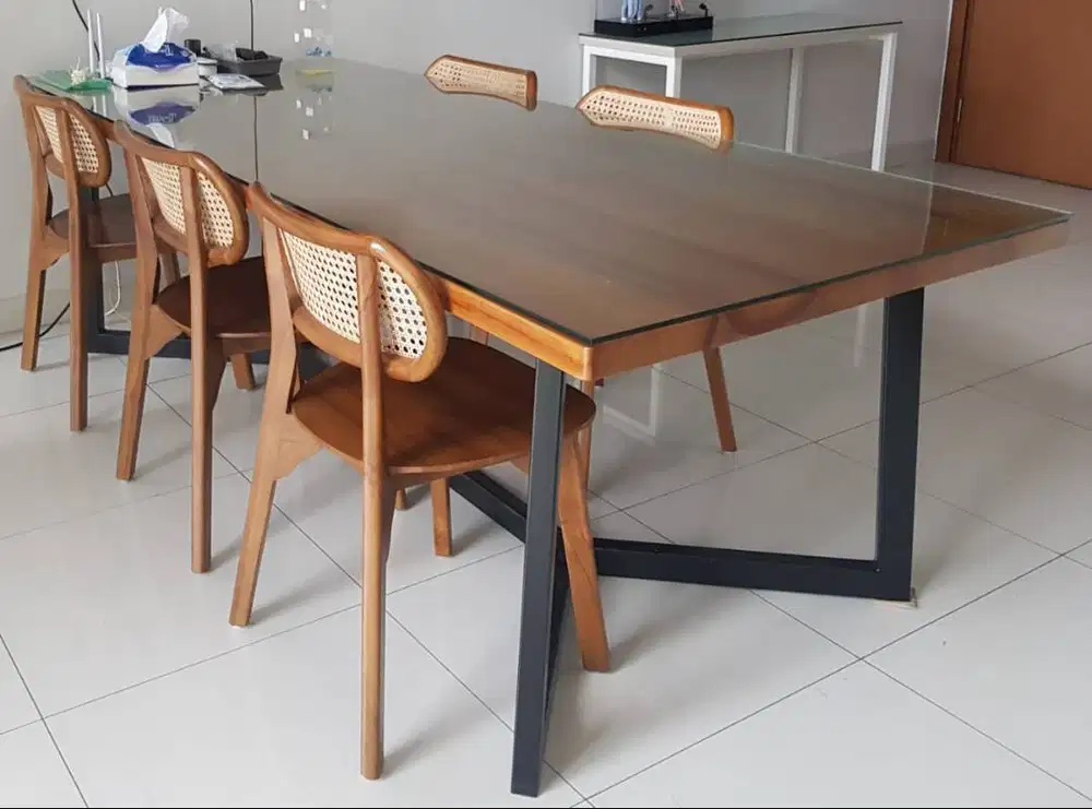 MEJA DAN KURSI KAYU JATI BEKAS