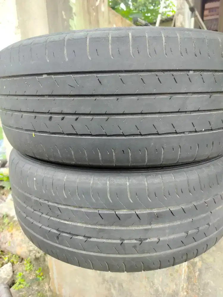 Ban mobil bekas 215/55/17