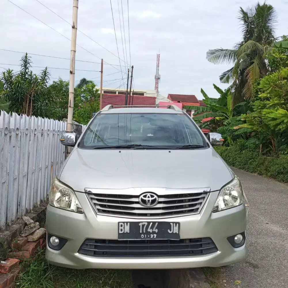Innova type G 2012