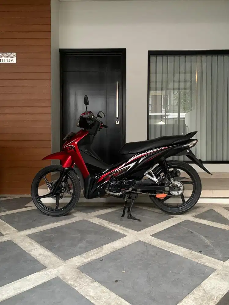 HONDA REVO 2013 karbu, PAJAK ON, SRT LGKP, PLAT DKI, MESIN JOS