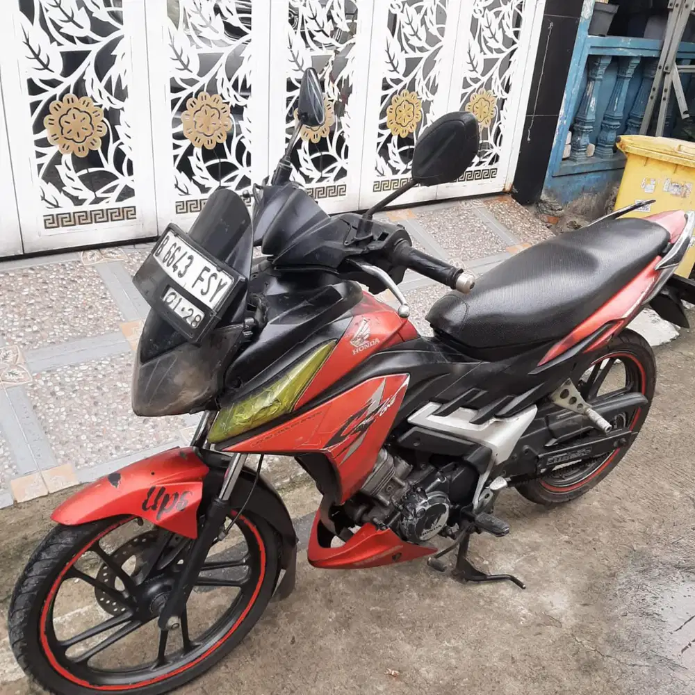 Honda CS One 2009 ss lengkap mesin bagus pajak hidup Bekasi Kabupaten