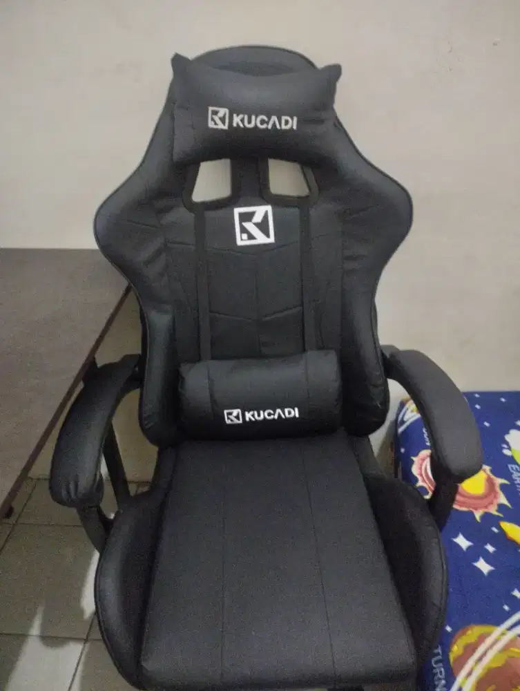 Kursi gaming kurcadi