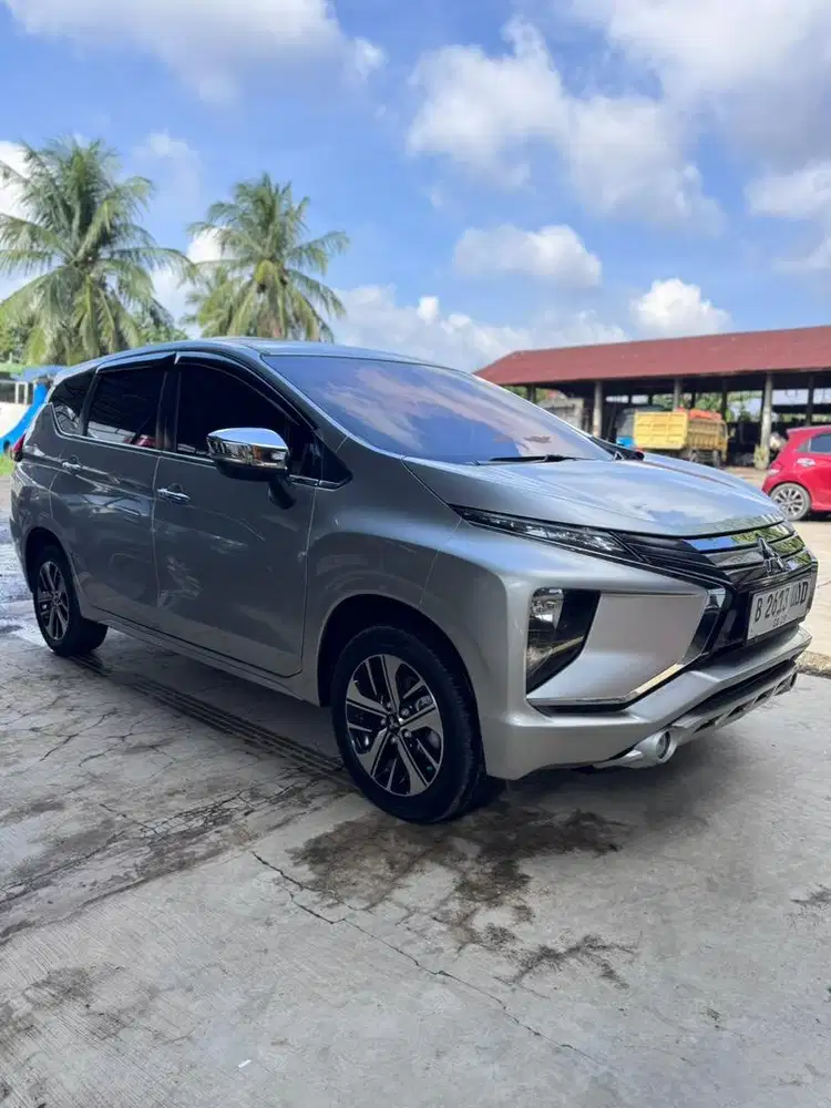 Xpander Ultimate 2019 km 60rban